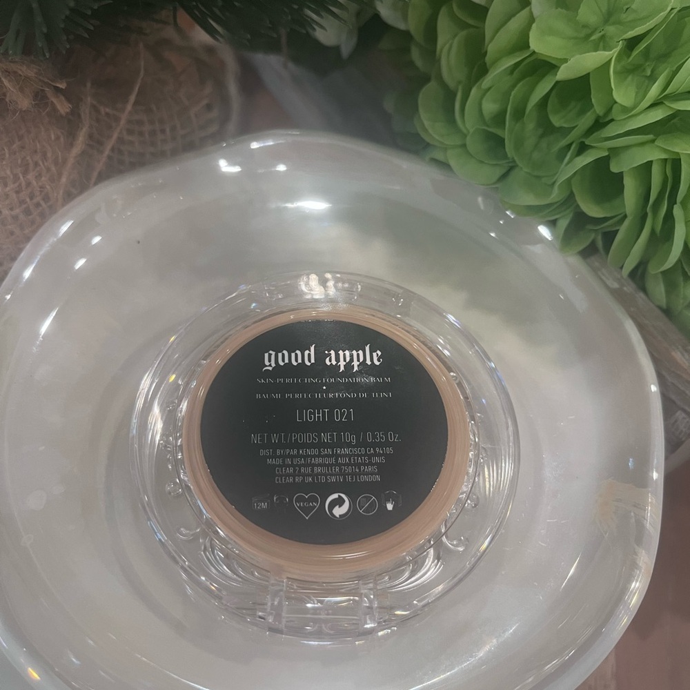KVD Good Apple Skin Perfecting Foundation Balm Light 021
